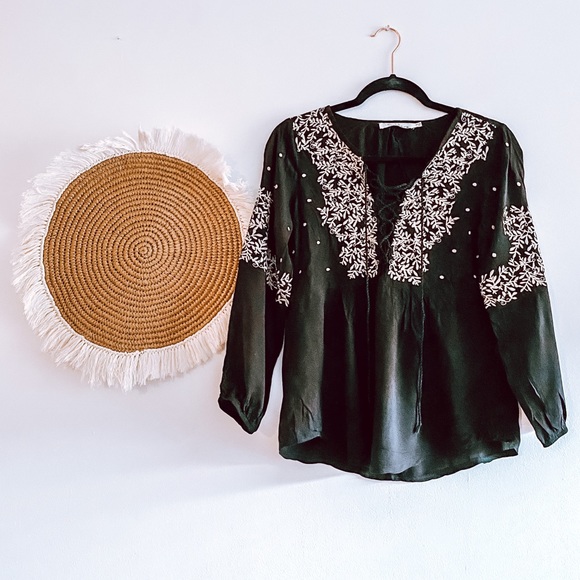 Solitaire Black Boho Top - Picture 1 of 2